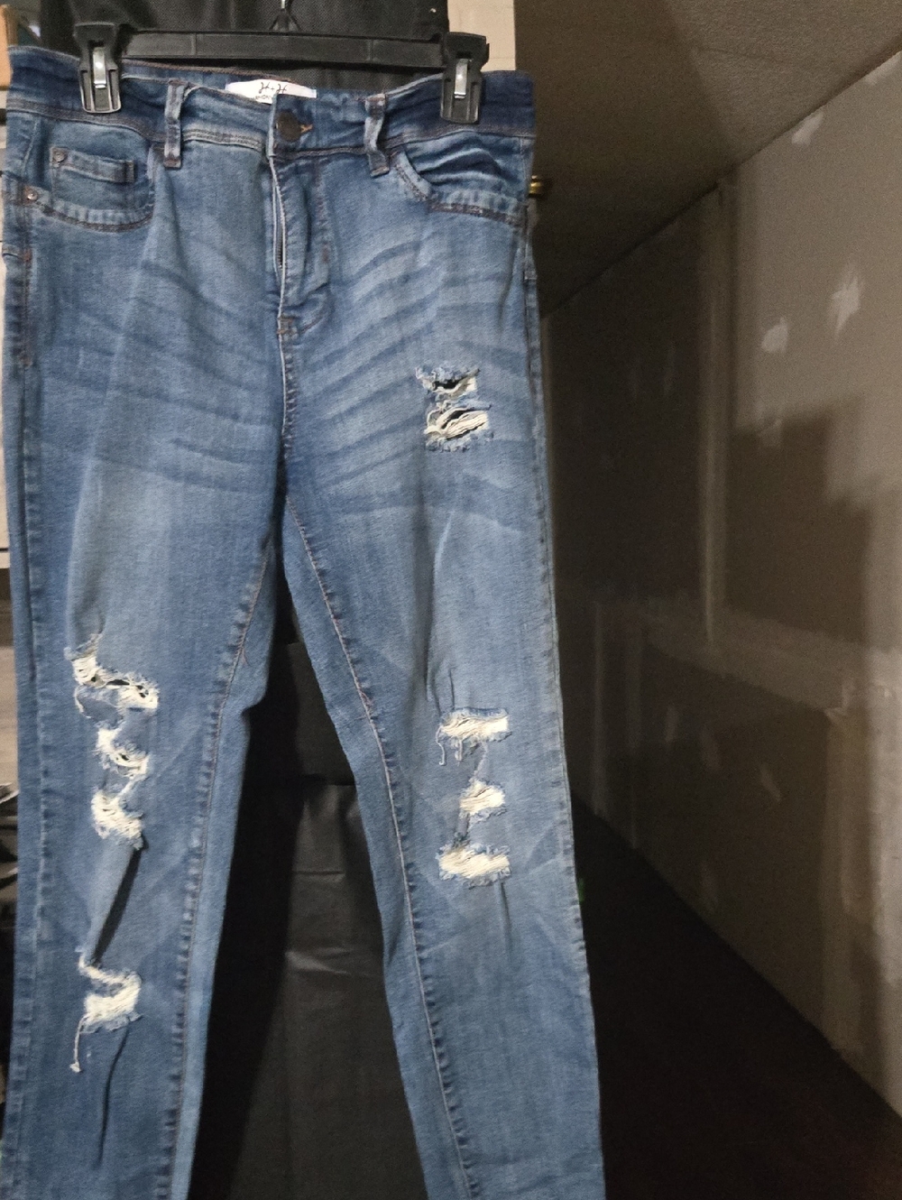 Skinny Distressed Blue Jeans for Women - Trendy Slim Fit